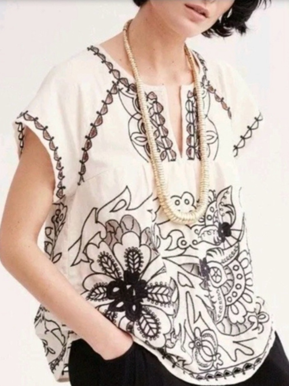 ANTHROPOLOGIE VANESSA VIRGINIA Sz 0 CAP SLEEVE EMBROIDERED RHEYA TEE TOP